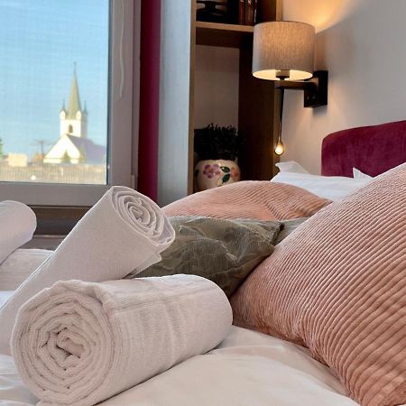 Jeny Boutique Apartment Targu Mures Exterior photo